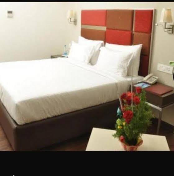 Hotel-S-Park Khammam Εξωτερικό φωτογραφία