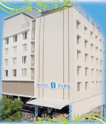 Hotel-S-Park Khammam Εξωτερικό φωτογραφία